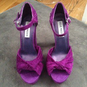 Steve Madden Woman's Fuchsia Platform Pumps-size 7